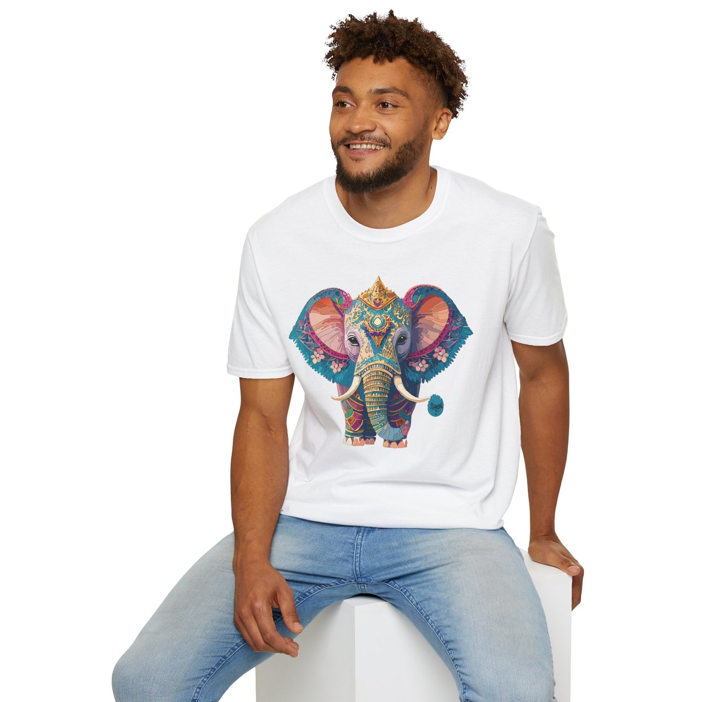 Elephant Shirt, T Shirt with Elephant, Elephant on T Shirt, T Shirt with Animation, Animals Tee Shirt