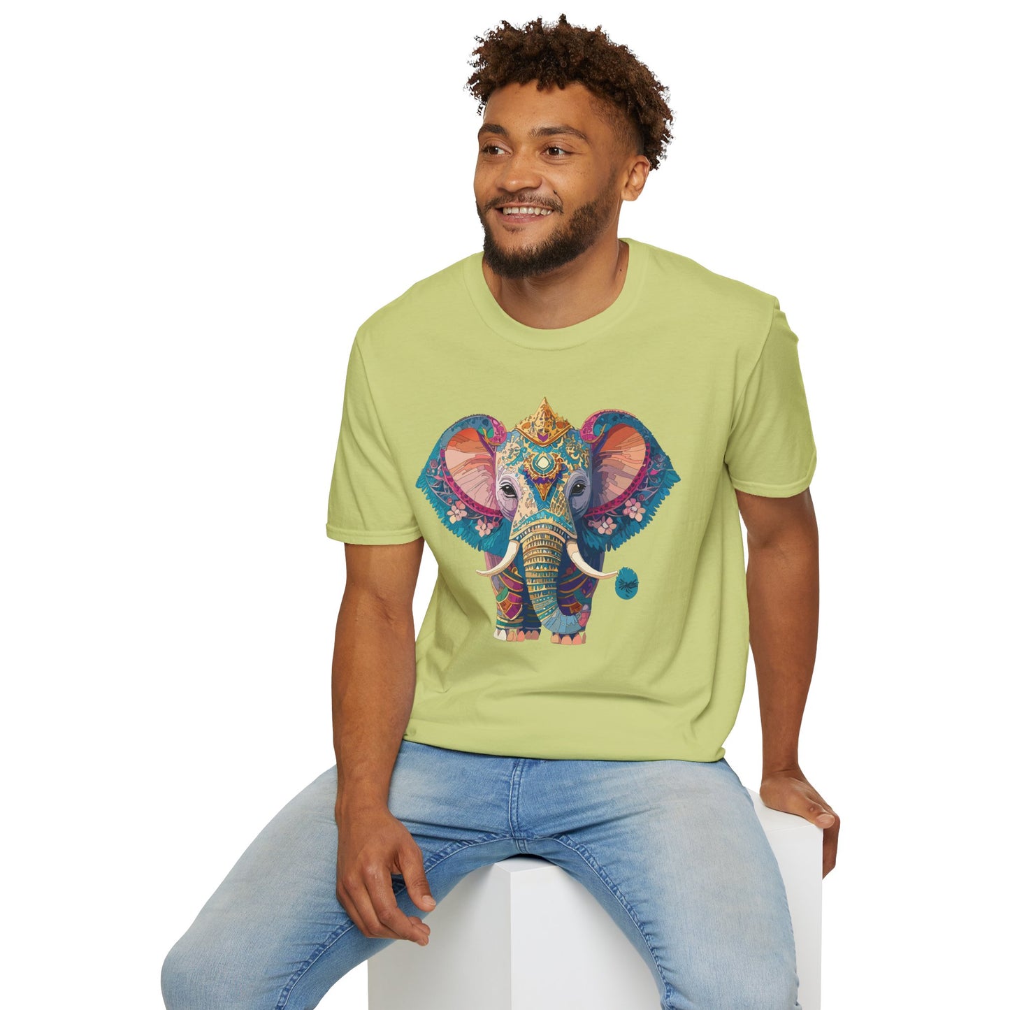 Elephant Shirt, T Shirt with Elephant, Elephant on T Shirt, T Shirt with Animation, Animals Tee Shirt